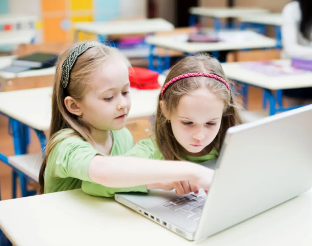 “It’s certainly useful to give kids the experience that the world doesn’t end if they put their phone away for eight hours. But the much more important conversation should be about how we can design digital spaces that suit our needs,” says Ulrik Lyngs.