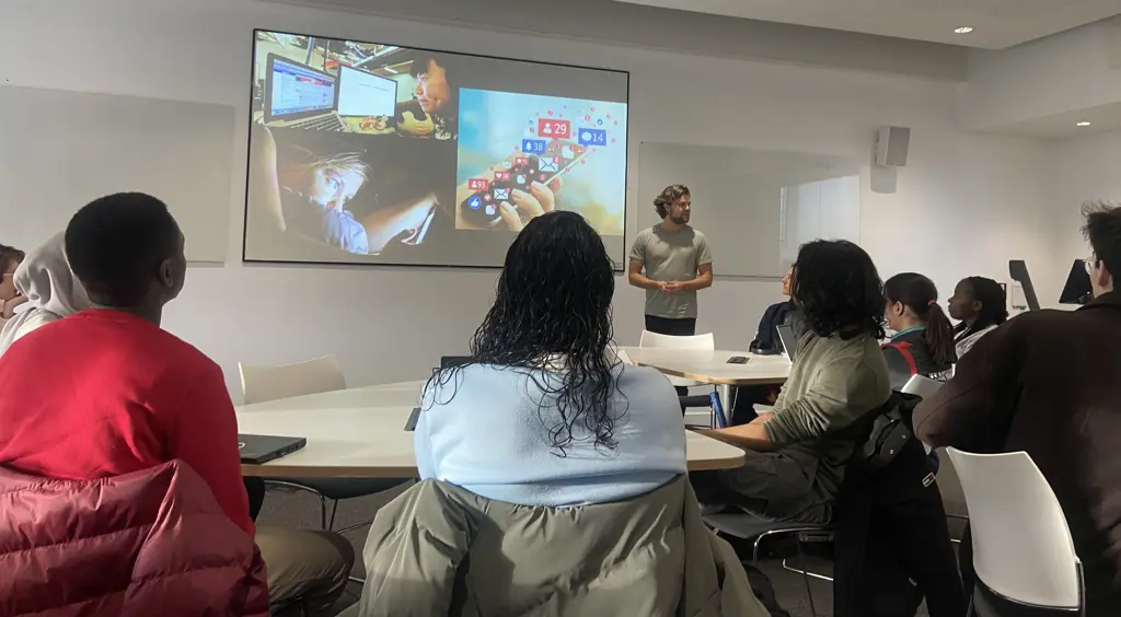 People use different digital ecosystems: Android or iPhone, Windows or Mac, various browsers, and apps, each offering different ways to curb distractions.